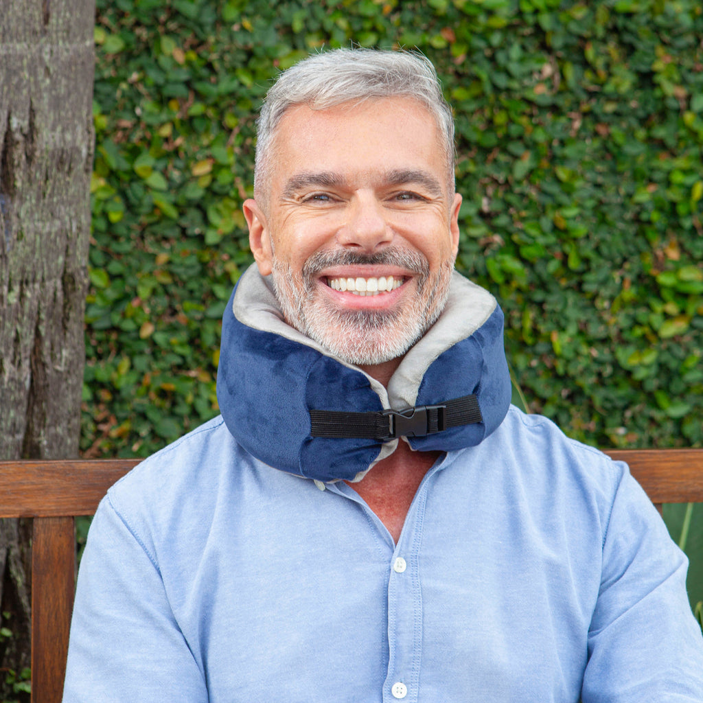 Neck Roll Visco Plush Cor Azul Marinho/Grafite