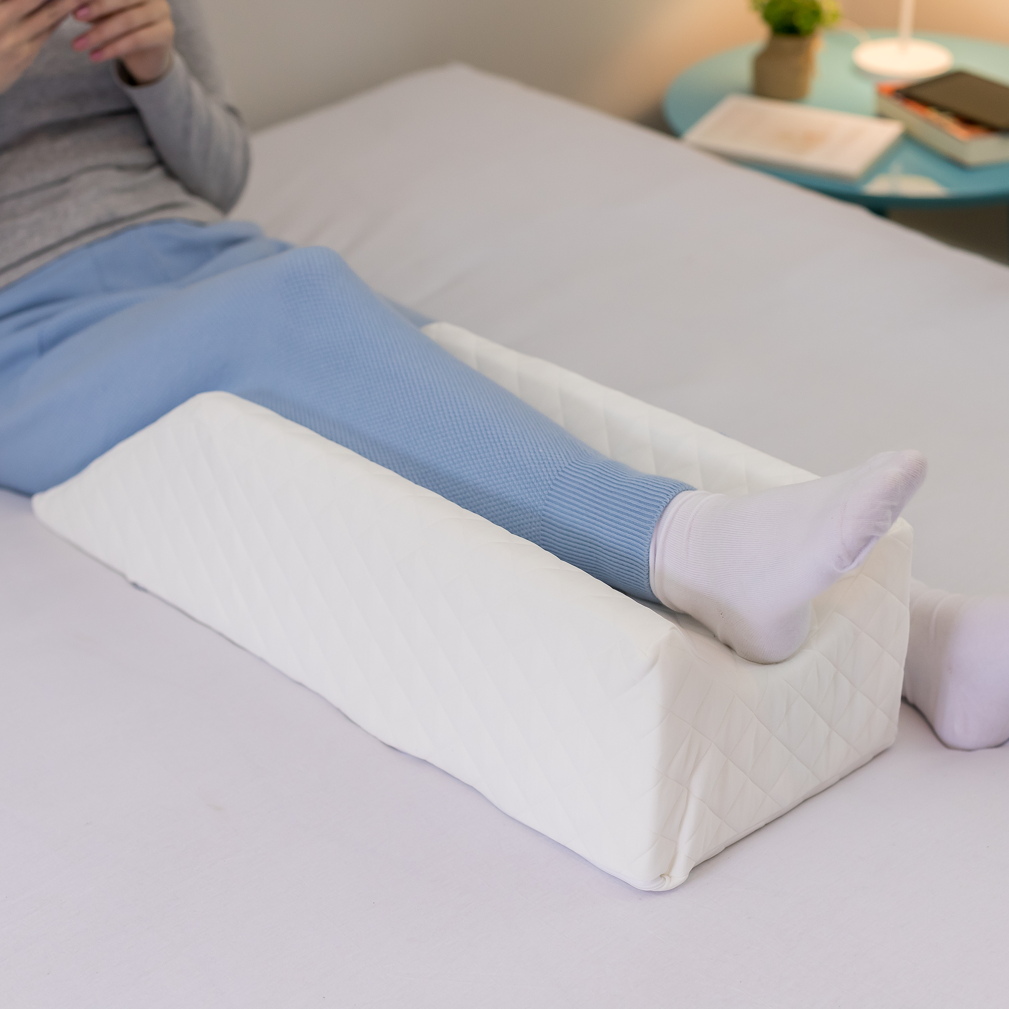 Apoio Perna Angular Conforto Pós Cirúrgico