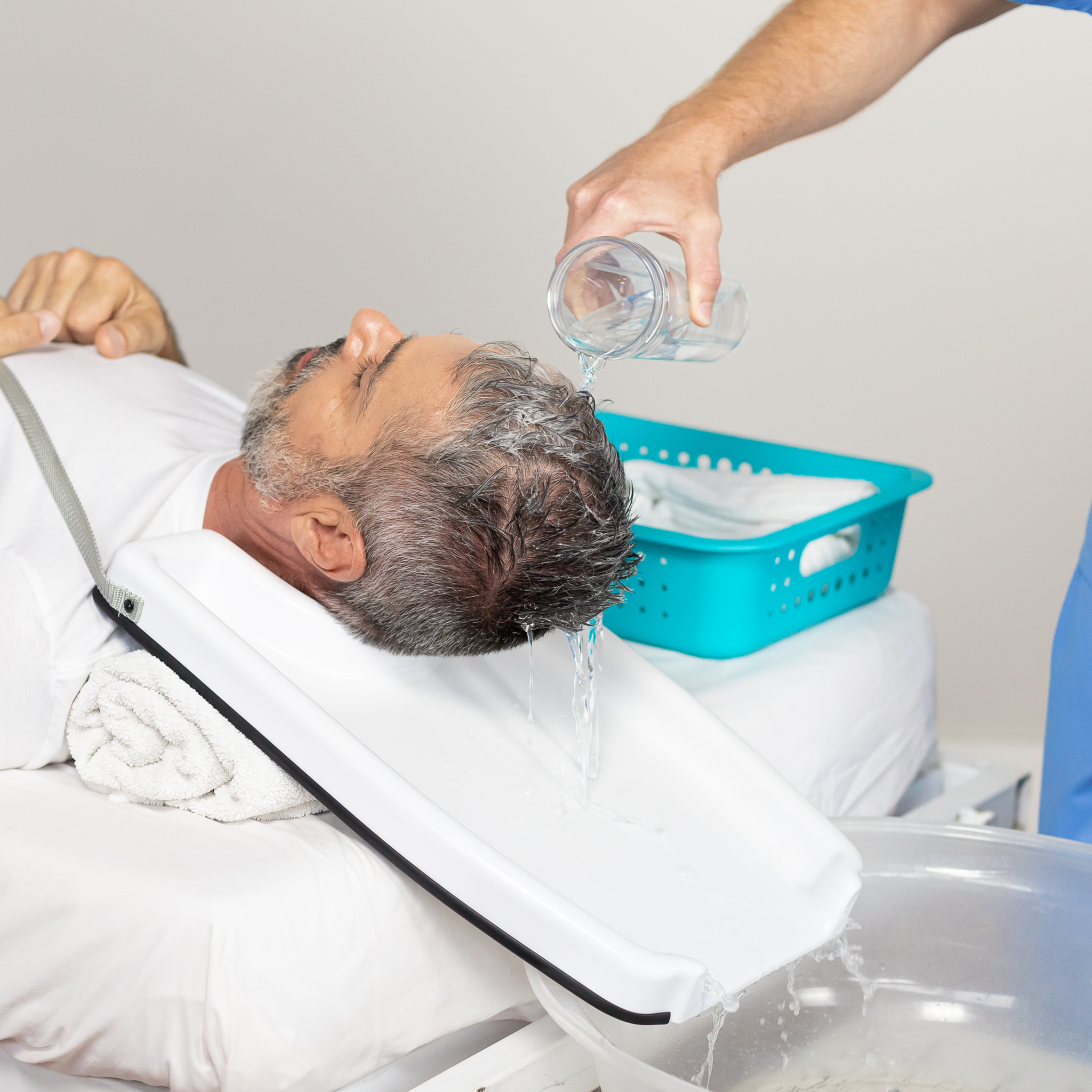 Apoio para Lavar a Cabeça no Leito - Mobilittà